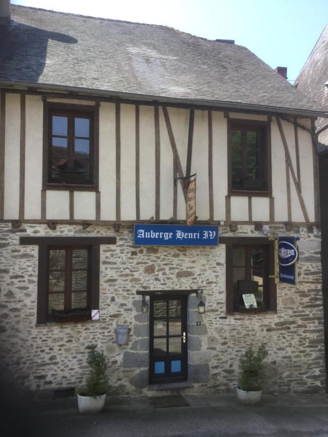 Auberge Henri IV Segur-le-Chateau Exterior photo